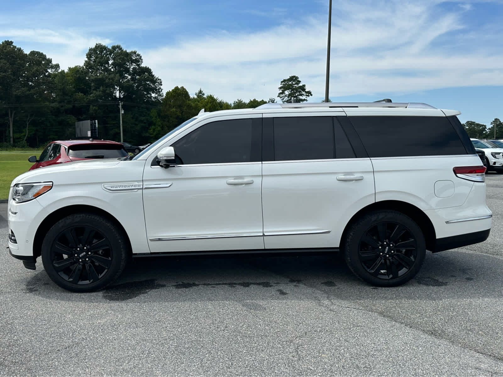 Used 2024 Lincoln Navigator Reserve AWD/4WD image 11