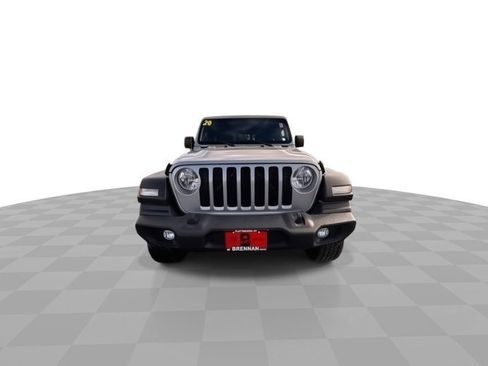 Used 2020 Jeep Gladiator Sport w/ Quick Order Package 24S image 3