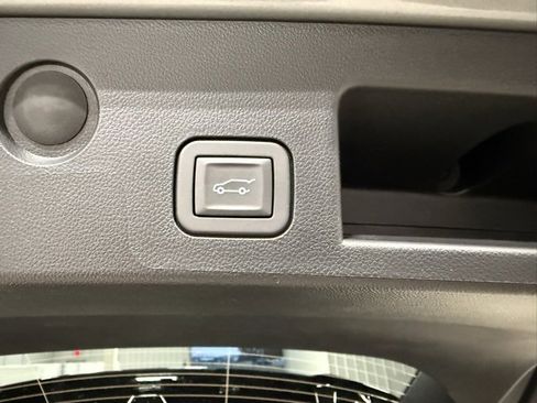 New 2026 Chevrolet Equinox LT w/ Convenience Package II image 37