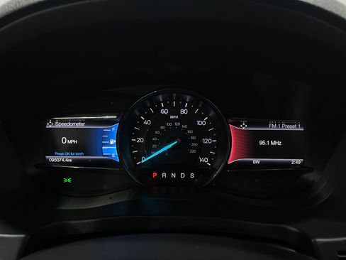 Used 2017 Ford Explorer Limited image 23