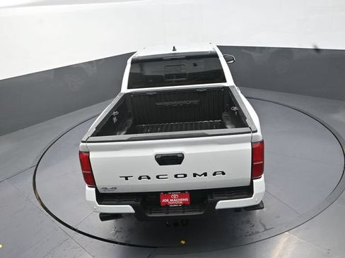 Used 2026 Toyota Tacoma SR5 AWD/4WD image 27