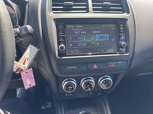 Used 2025 Mitsubishi Outlander Sport ES AWD/4WD image 14