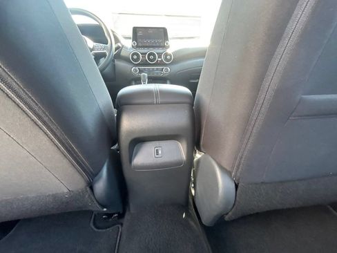 Used 2025 Nissan Sentra SV FWD image 18