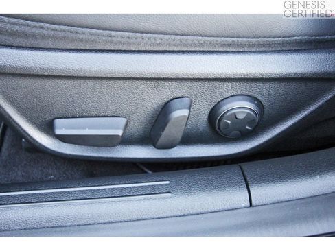 Used 2023 Genesis G70 2.0T w/ Sport Prestige Package image 29