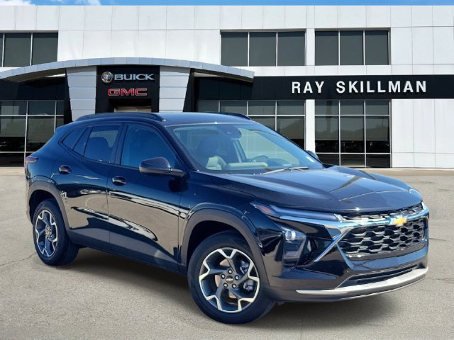 Used 2026 Chevrolet Trax LT FWD 360° Tour
