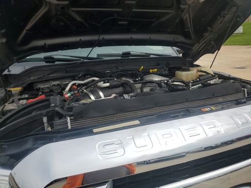 Used 2016 Ford F250 Lariat w/ Chrome Package image 34