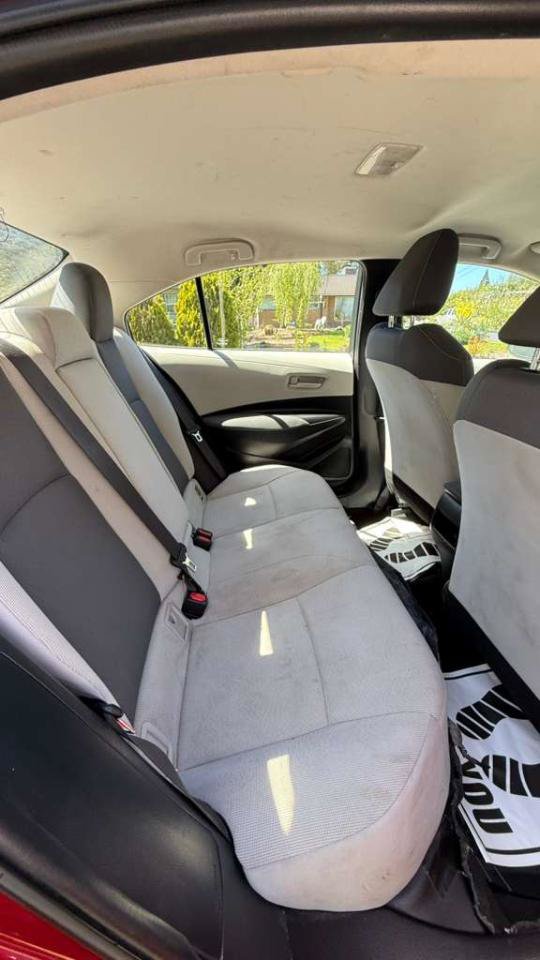 Used 2022 Toyota Corolla LE FWD image 4
