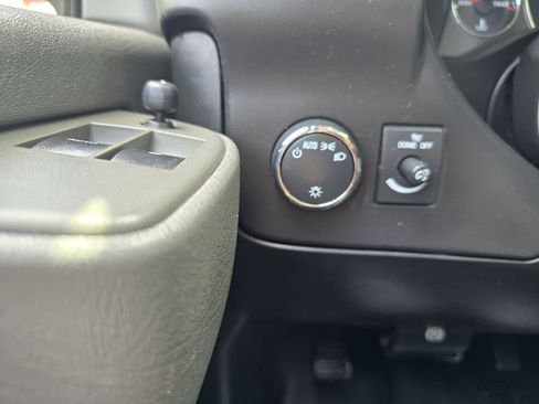 Used 2019 Chevrolet Express 2500 w/ Driver Convenience Package image 14