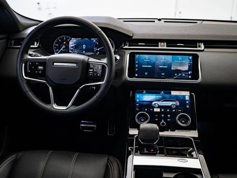 Used 2023 Land Rover Range Rover Velar R-Dynamic S image 31