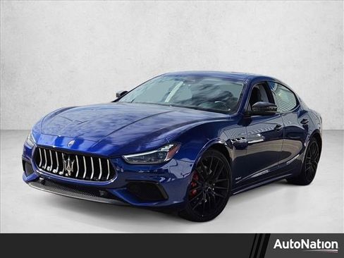 Used 2019 Maserati Ghibli S GranSport image 1