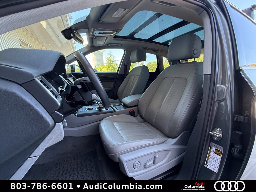 Used 2020 Audi Q5 Premium w/ Convenience Package AWD/4WD image 5