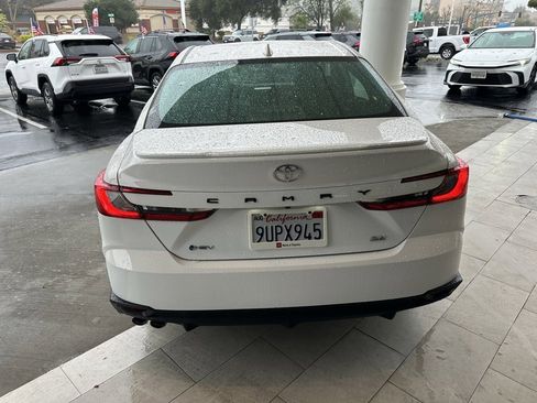 Certified 2025 Toyota Camry SE image 3