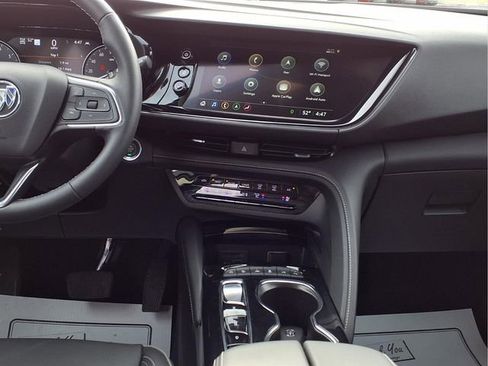 Certified 2023 Buick Envision Avenir image 3