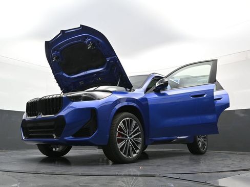 New 2026 BMW X1 xDrive28i w/ Technology Package AWD/4WD image 39