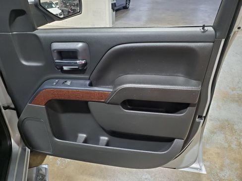 Used 2018 GMC Sierra 1500 SLE w/ Texas SLE Value Package AWD/4WD image 15