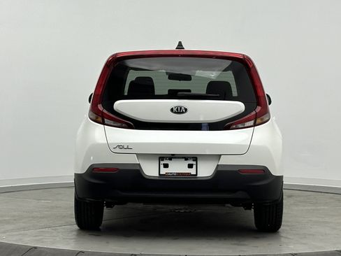 Used 2021 Kia Soul LX image 6