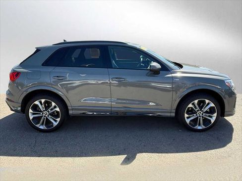 Used 2022 Audi Q3 2.0T Premium Plus image 8