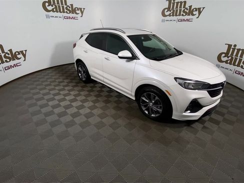 Used 2023 Buick Encore GX Select w/ Sport Touring Package image 2