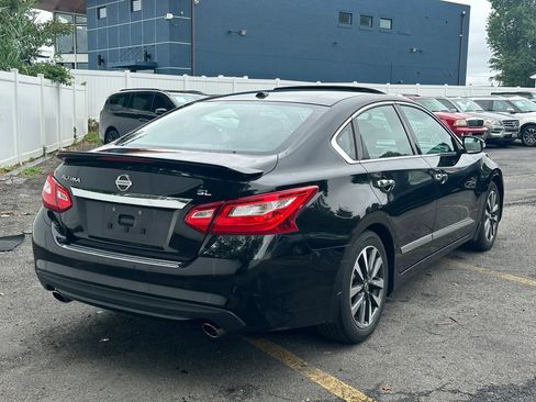 Used 2016 Nissan Altima 2.5 SL w/ 2.5 Technology Package FWD image 10