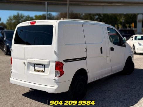 Used 2014 Nissan NV200 SV w/ Exterior Appearance Package FWD image 9