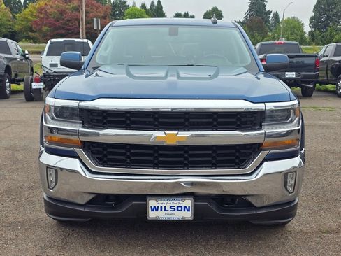 Used 2018 Chevrolet Silverado 1500 LT w/ LT Eassist Package image 3