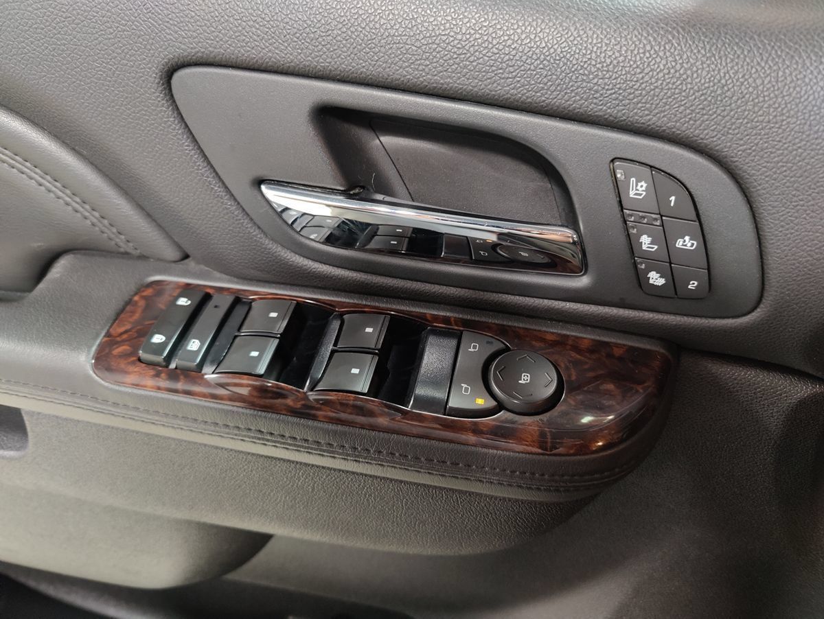 Used 2011 GMC Sierra 2500 Denali AWD/4WD image 27