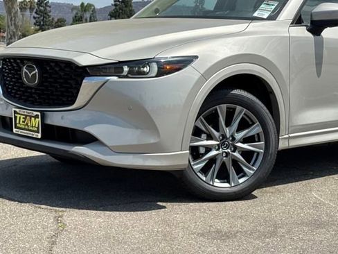 New 2025 MAZDA CX-5 AWD 2.5 S w/ Premium Plus Pkg image 4