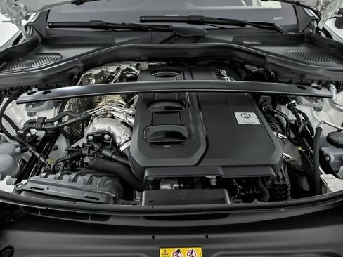 Used 2024 Mercedes-Benz GLC 43 AMG 4MATIC image 17