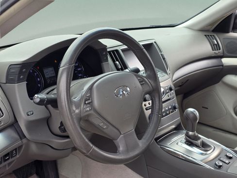 Used 2011 INFINITI G37 x w/ Premium Pkg image 11