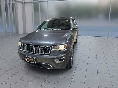 Used 2017 Jeep Grand Cherokee Limited image 5