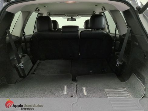 Used 2019 Nissan Pathfinder SL image 9