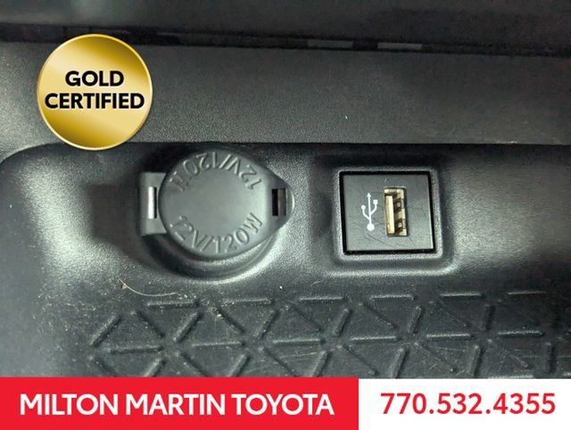 Certified 2025 Toyota RAV4 XLE FWD image 20