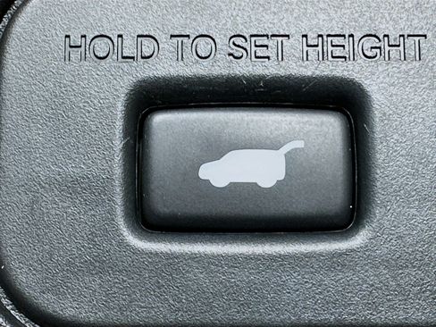 Used 2024 Acura MDX SH-AWD w/ Technology Package image 32