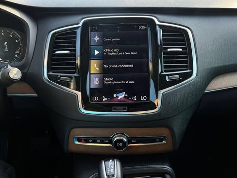 Used 2017 Volvo XC90 T6 Inscription w/ Vision Package AWD/4WD image 18