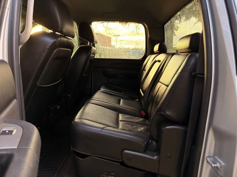 Used 2011 GMC Sierra 1500 SLE w/ Power Tech Package image 19