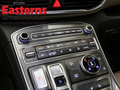 Used 2023 Hyundai Santa Fe SEL Premium image 20