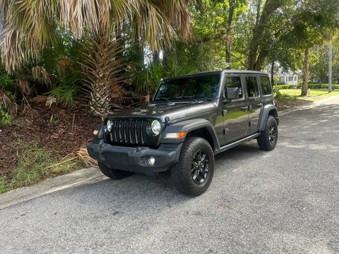 Used 2020 Jeep Wrangler Unlimited Sport AWD/4WD image 7