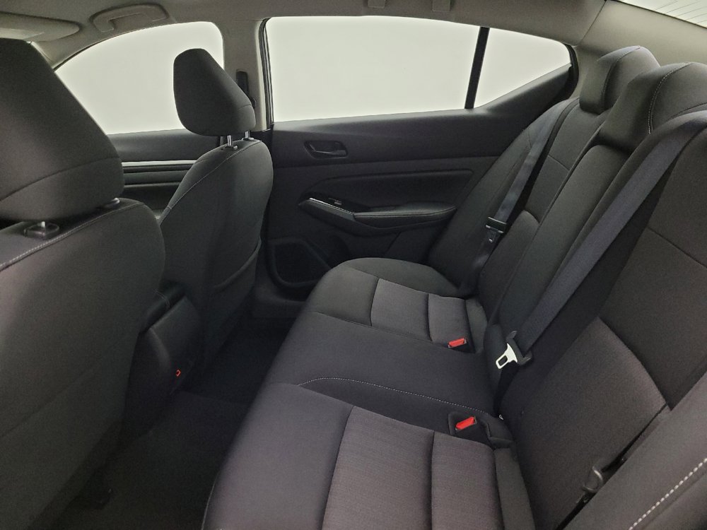 Used 2023 Nissan Altima 2.5 SV FWD image 18