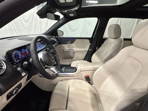 New 2026 Mercedes-Benz GLB 250 image 14