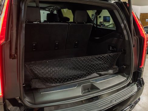 Used 2023 Cadillac Escalade ESV Sport Platinum w/ LPO, ONYX Package AWD/4WD image 69