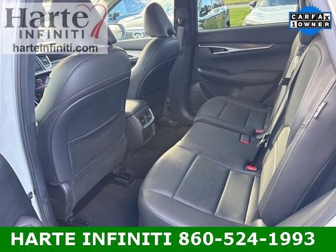 Certified 2022 INFINITI QX50 Luxe image 10