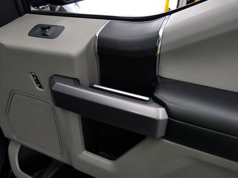 Used 2019 Ford F150 XLT AWD/4WD image 17