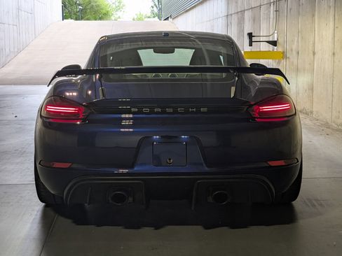 Certified 2021 Porsche 718 Cayman GT4 RWD image 7