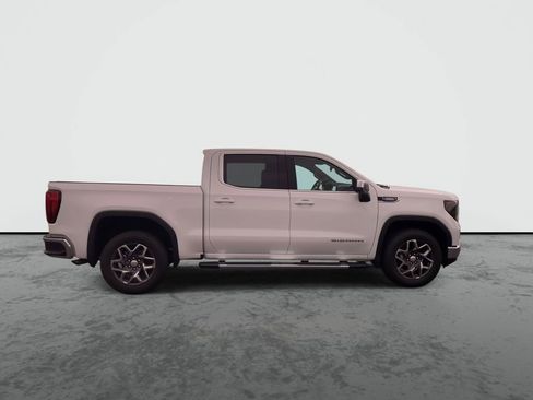 New 2026 GMC Sierra 1500 SLE w/ Preferred Package image 9