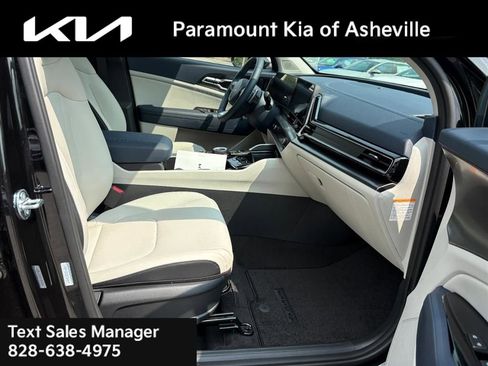 New 2025 Kia Sportage EX image 19