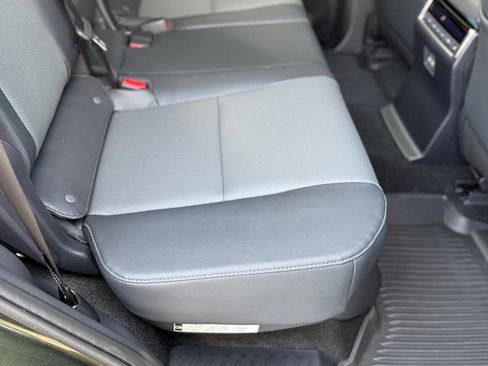 Used 2024 Lexus GX 550 w/ Accessory Package (Z1) AWD/4WD image 65