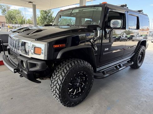 Used 2005 HUMMER H2 w/ Preferred Equipment Group AWD/4WD image 4