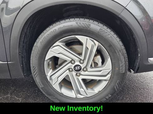 Used 2022 Hyundai Santa Fe SEL FWD image 9