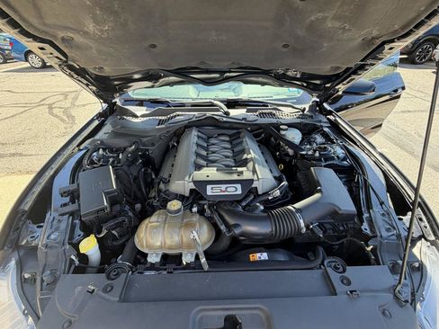 Used 2015 Ford Mustang GT Premium w/ Equipment Group 401A RWD image 19
