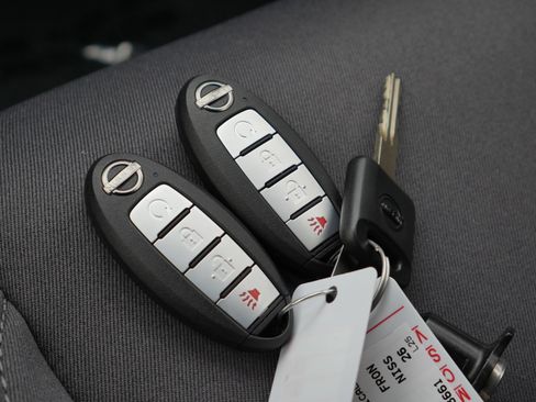 New 2026 Nissan Frontier SV image 32